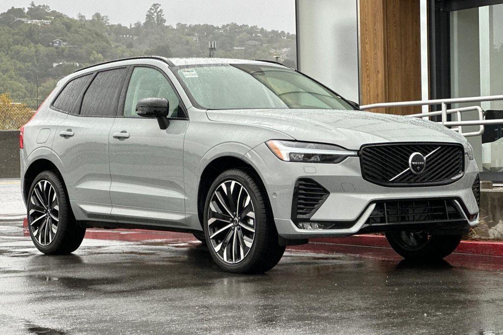 new 2026 Volvo XC60 car, priced at $63,935