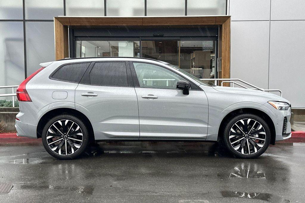 new 2026 Volvo XC60 car, priced at $63,935