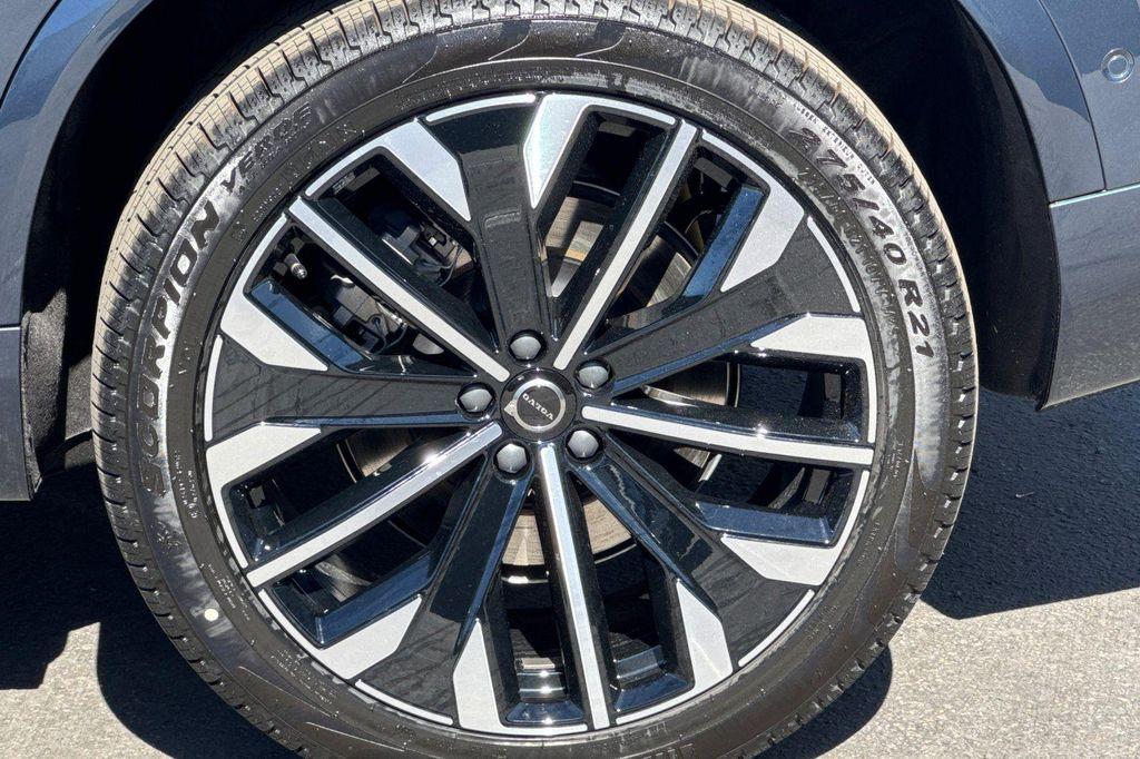 new 2026 Volvo XC90 Plug-In Hybrid car, priced at $81,995