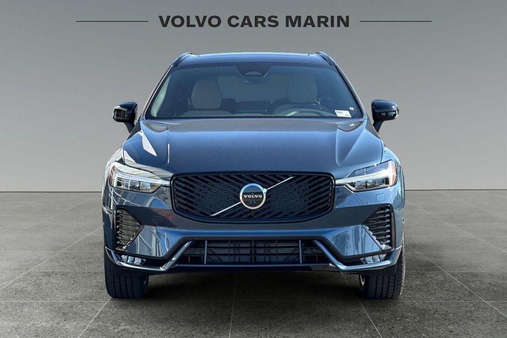 new 2026 Volvo XC60 car, priced at $57,985