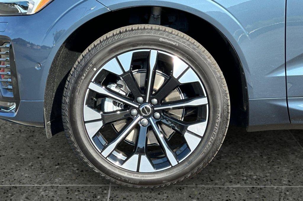 new 2026 Volvo XC60 car, priced at $57,985