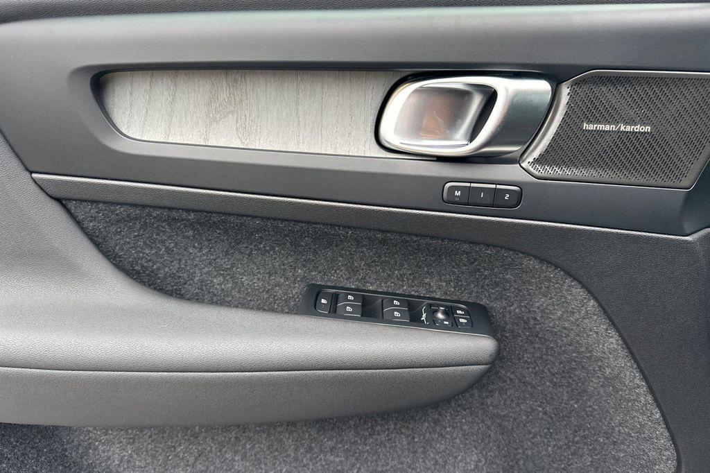 new 2026 Volvo XC40 car, priced at $48,575