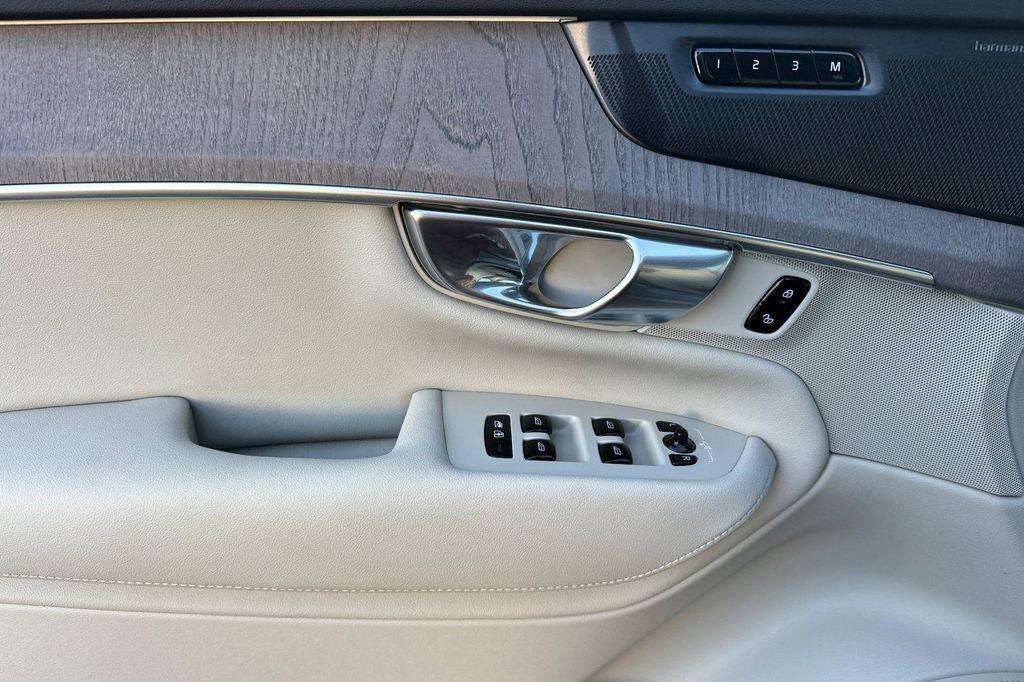 new 2026 Volvo XC90 Plug-In Hybrid car, priced at $85,625