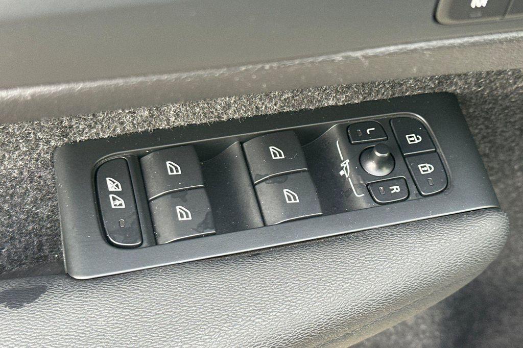 used 2023 Volvo XC40 Recharge Pure Electric car, priced at $27,588