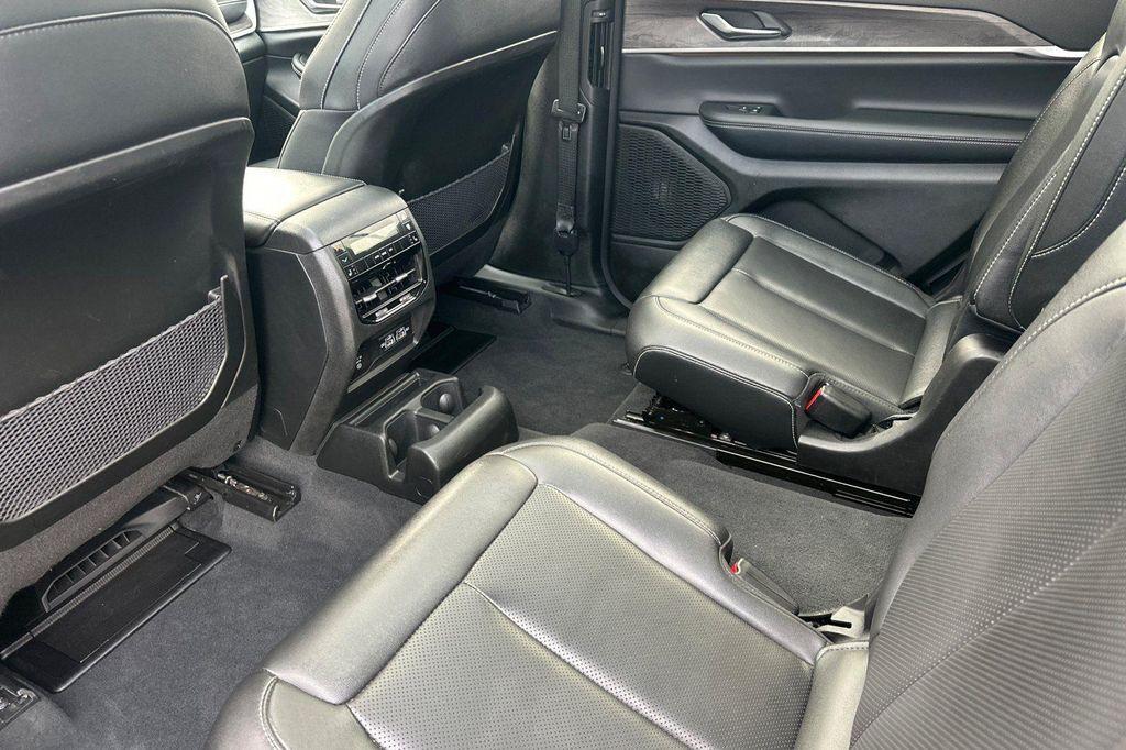 used 2024 Jeep Grand Cherokee L car, priced at $31,588