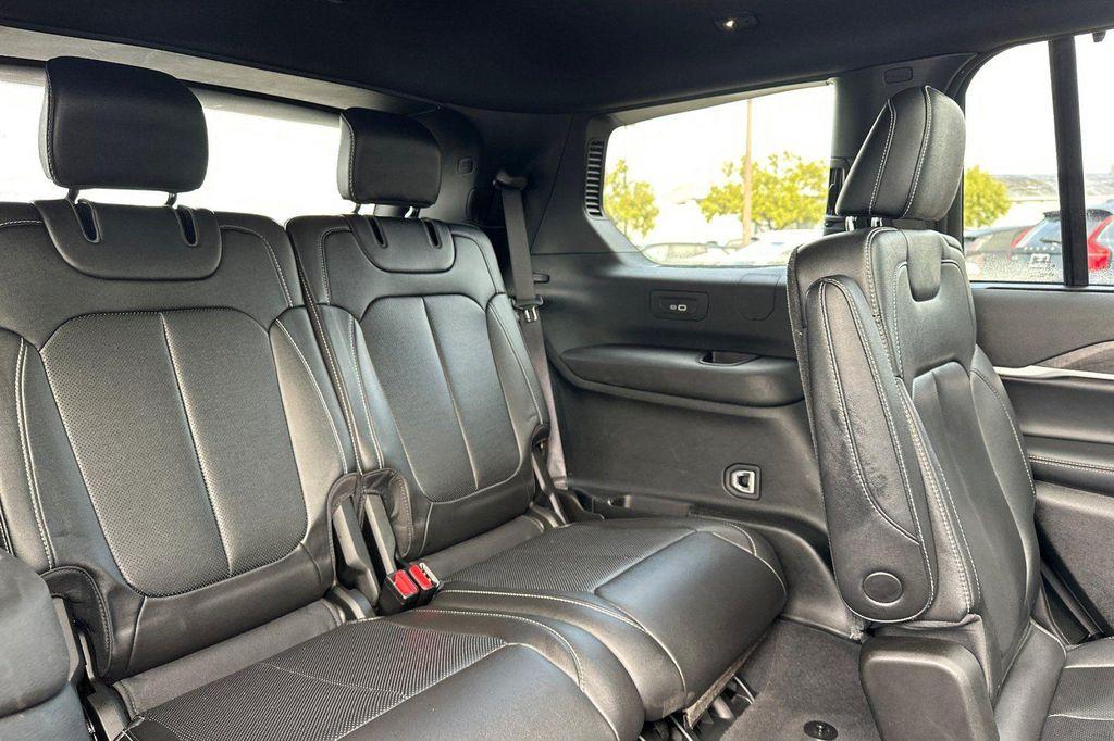 used 2024 Jeep Grand Cherokee L car, priced at $31,588