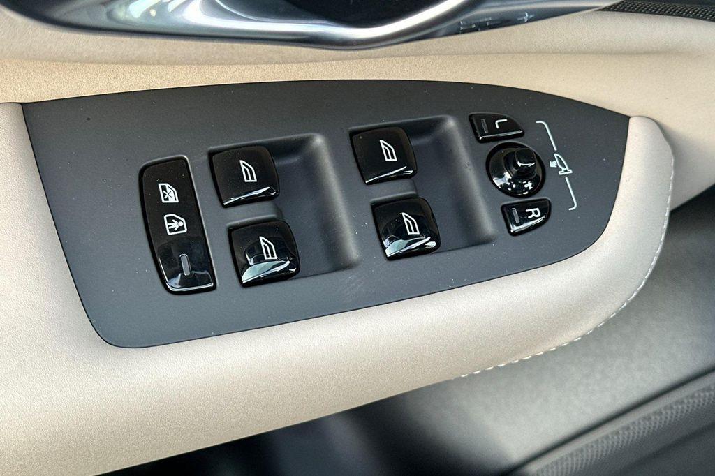 new 2026 Volvo XC90 car, priced at $71,825