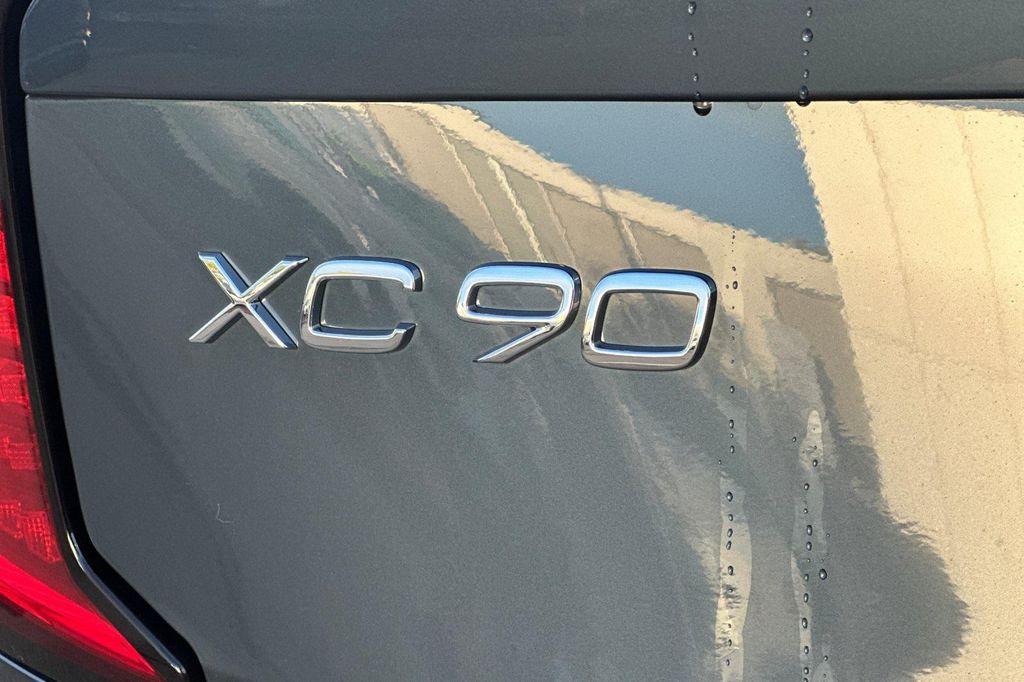 new 2026 Volvo XC90 car, priced at $71,825
