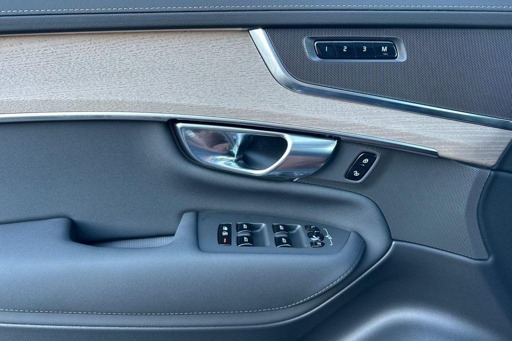 new 2026 Volvo XC90 car, priced at $67,560