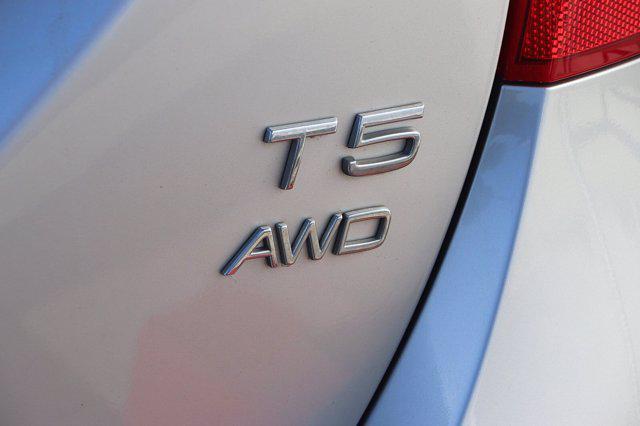 used 2015 Volvo V60 car, priced at $10,499