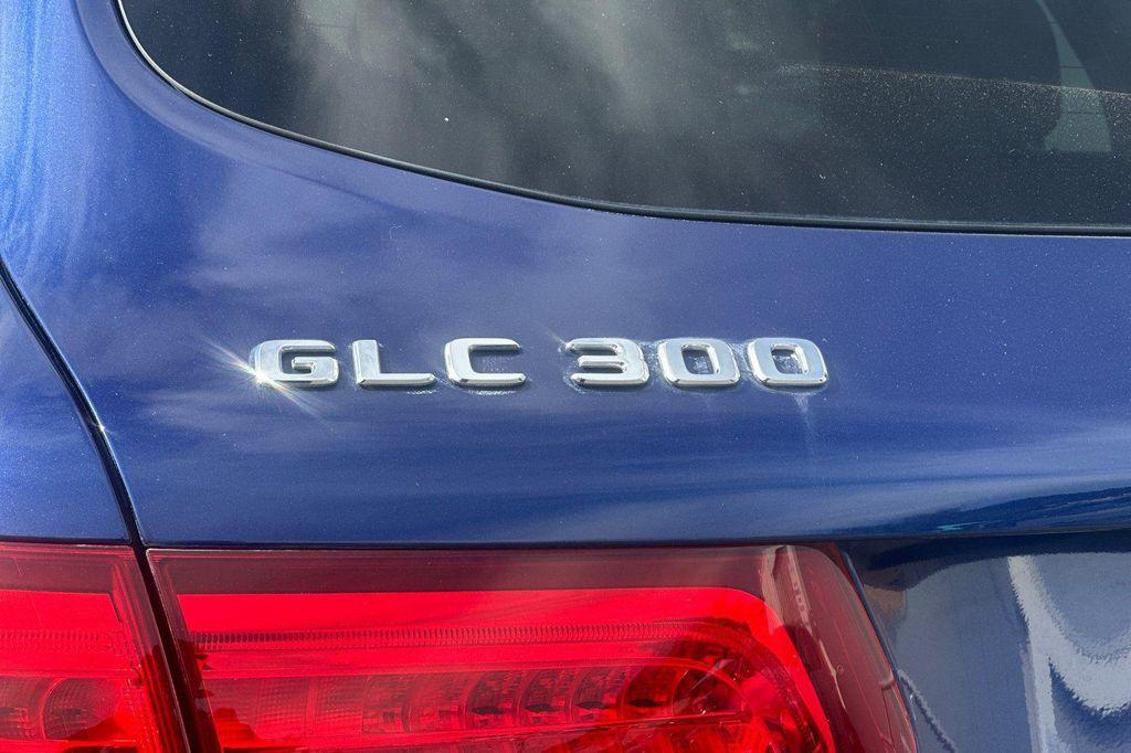 used 2019 Mercedes-Benz GLC 300 car, priced at $14,999
