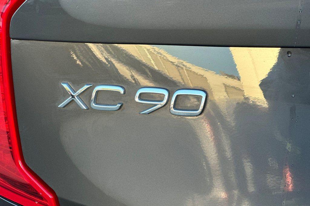 used 2025 Volvo XC90 Plug-In Hybrid car, priced at $52,599