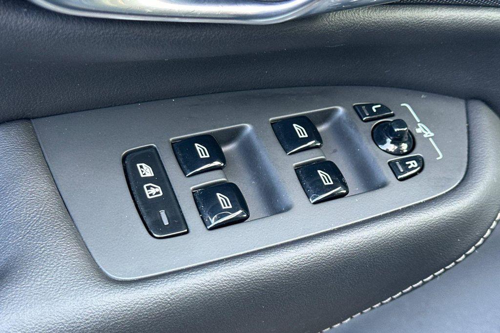 used 2023 Volvo XC90 Recharge Plug-In Hybrid car, priced at $50,499