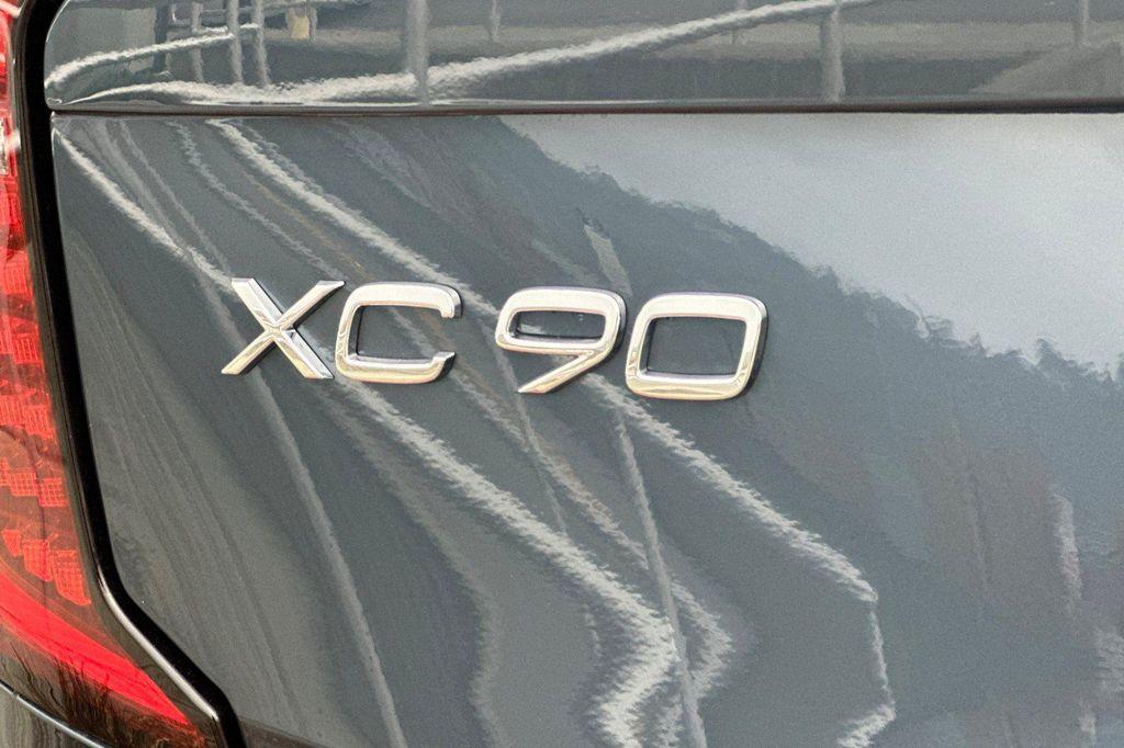 new 2026 Volvo XC90 Plug-In Hybrid car, priced at $85,625
