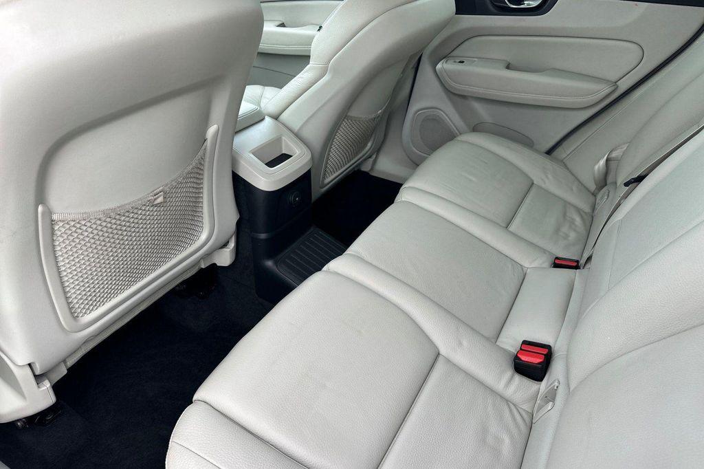 used 2023 Volvo XC60 Recharge Plug-In Hybrid car, priced at $34,500