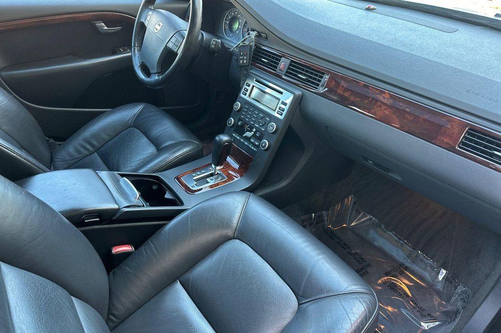 used 2008 Volvo V70 car, priced at $5,499