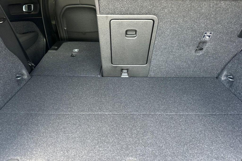 new 2026 Volvo XC40 car, priced at $53,425