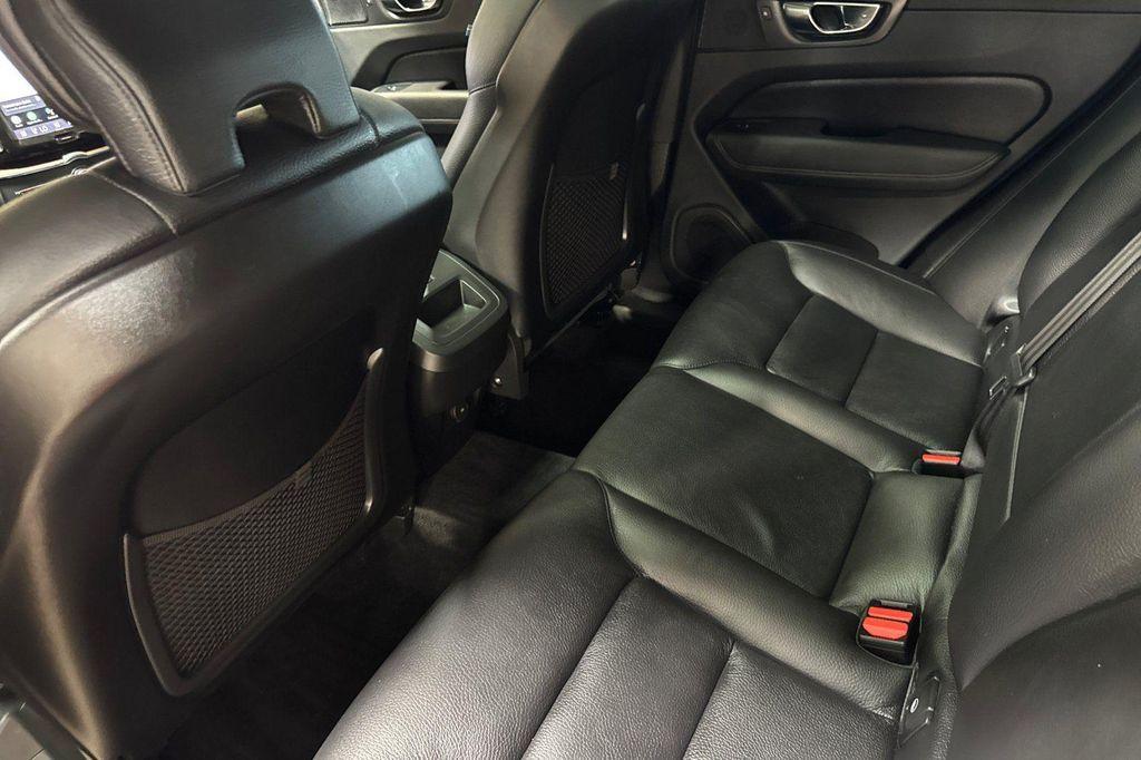 used 2022 Volvo XC60 car, priced at $32,499