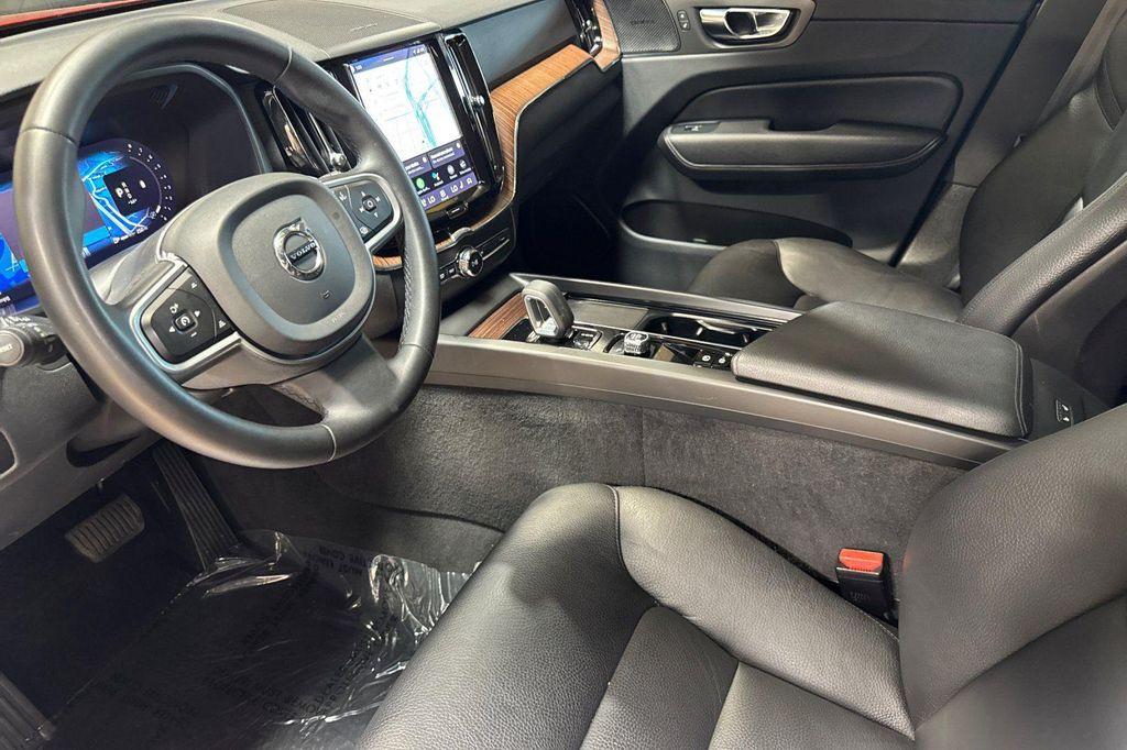 used 2022 Volvo XC60 car, priced at $32,499