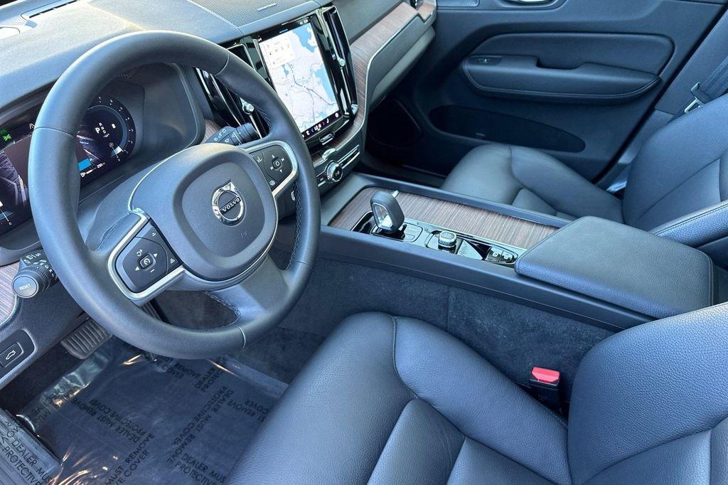 used 2022 Volvo XC60 car, priced at $32,499