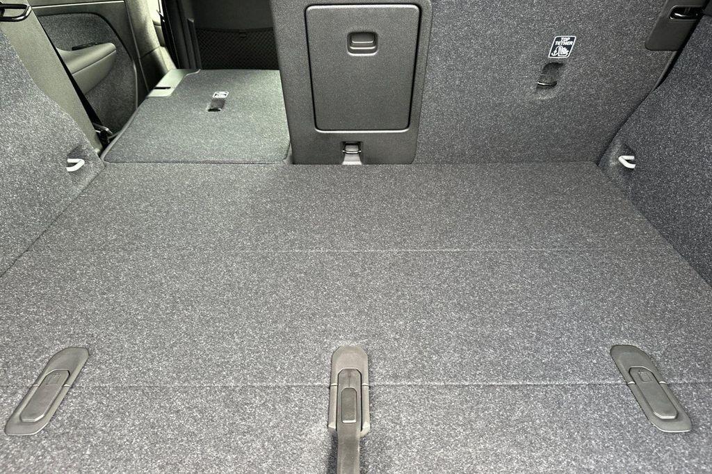 new 2026 Volvo XC40 car, priced at $53,525