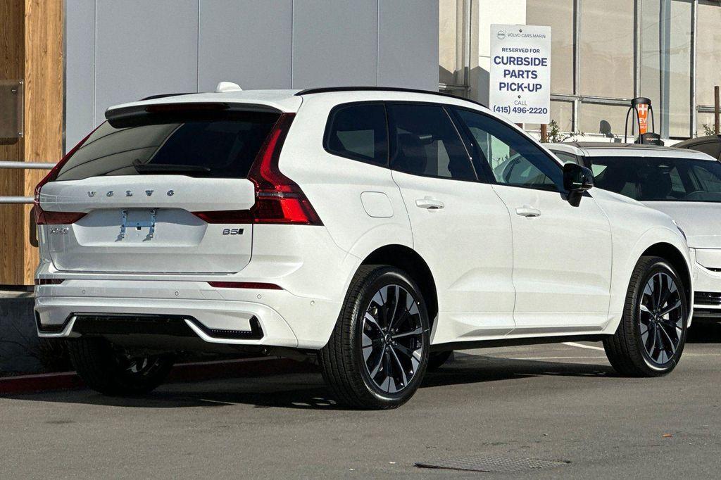 new 2026 Volvo XC60 car, priced at $57,985