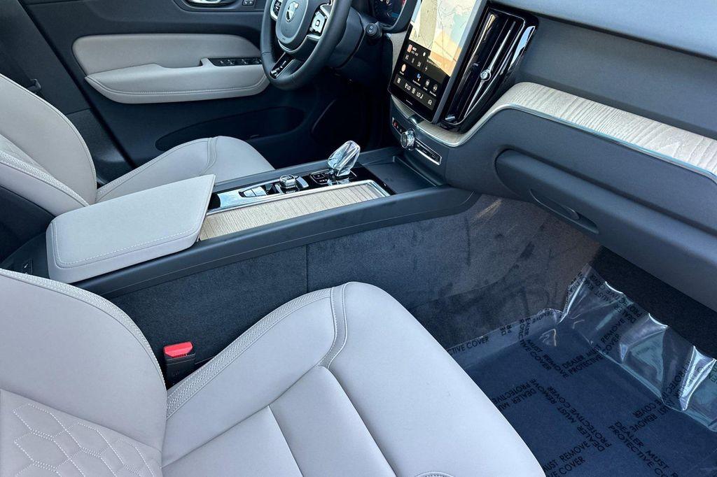 new 2026 Volvo XC60 car, priced at $57,985