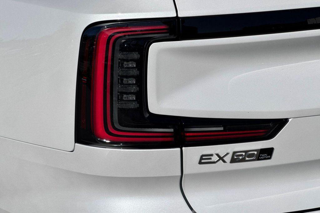new 2026 Volvo EX90 car, priced at $87,080