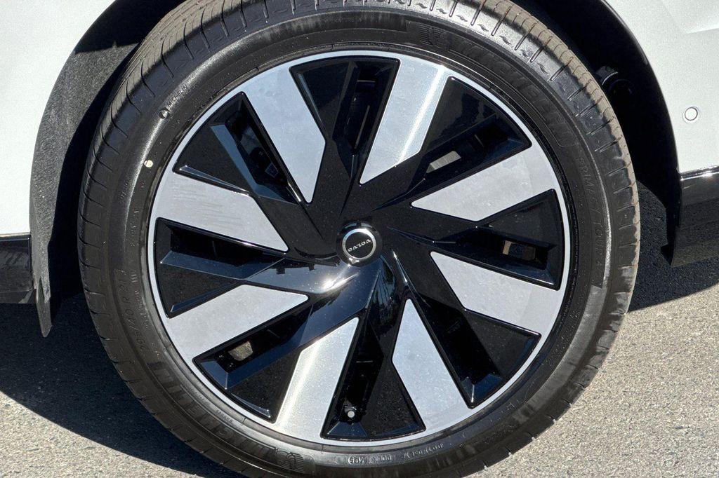 new 2026 Volvo EX90 car, priced at $87,080