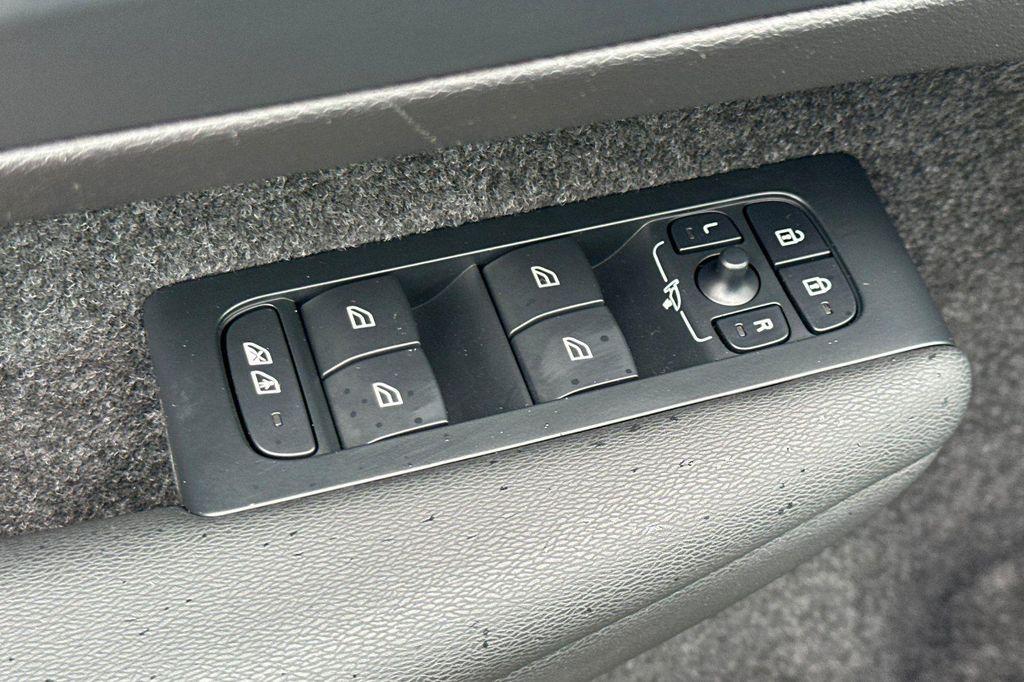 used 2023 Volvo XC40 Recharge Pure Electric car, priced at $31,999