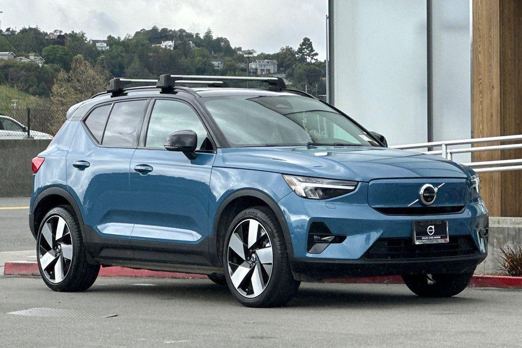 used 2023 Volvo XC40 Recharge Pure Electric car, priced at $31,999