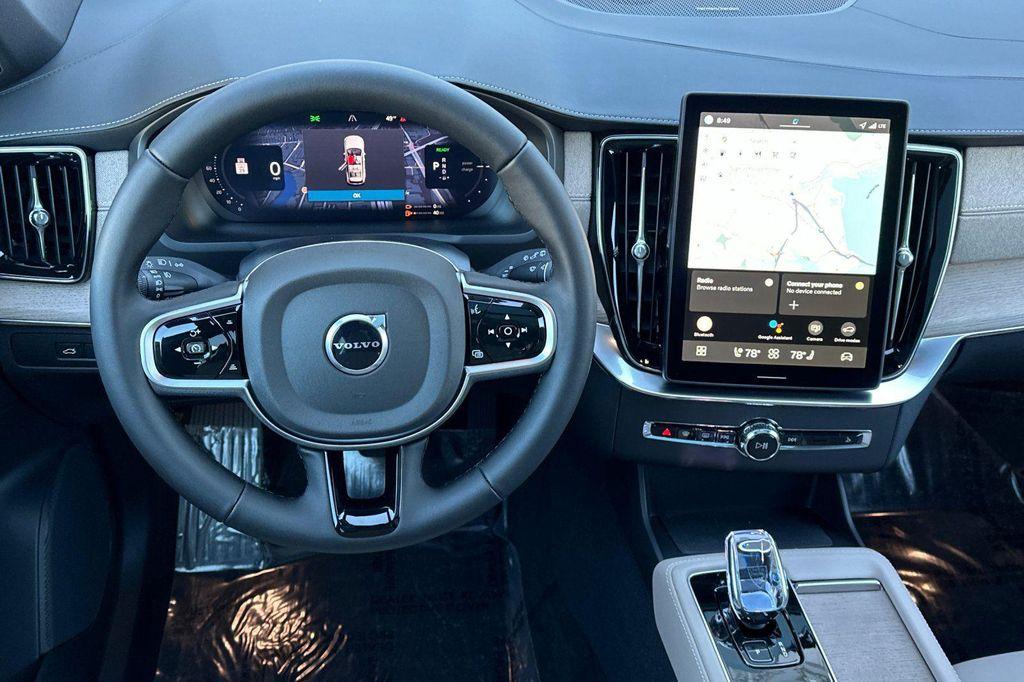 new 2026 Volvo XC90 Plug-In Hybrid car