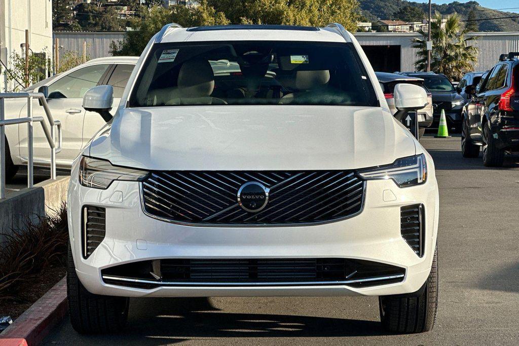new 2026 Volvo XC90 Plug-In Hybrid car