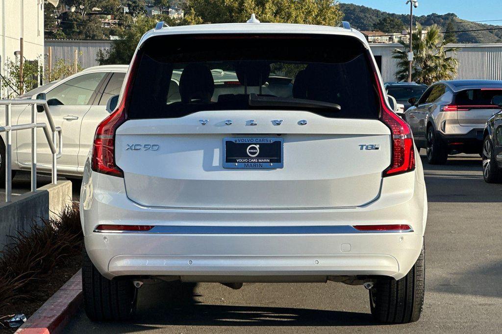 new 2026 Volvo XC90 Plug-In Hybrid car