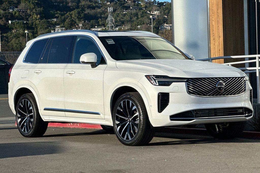 new 2026 Volvo XC90 Plug-In Hybrid car