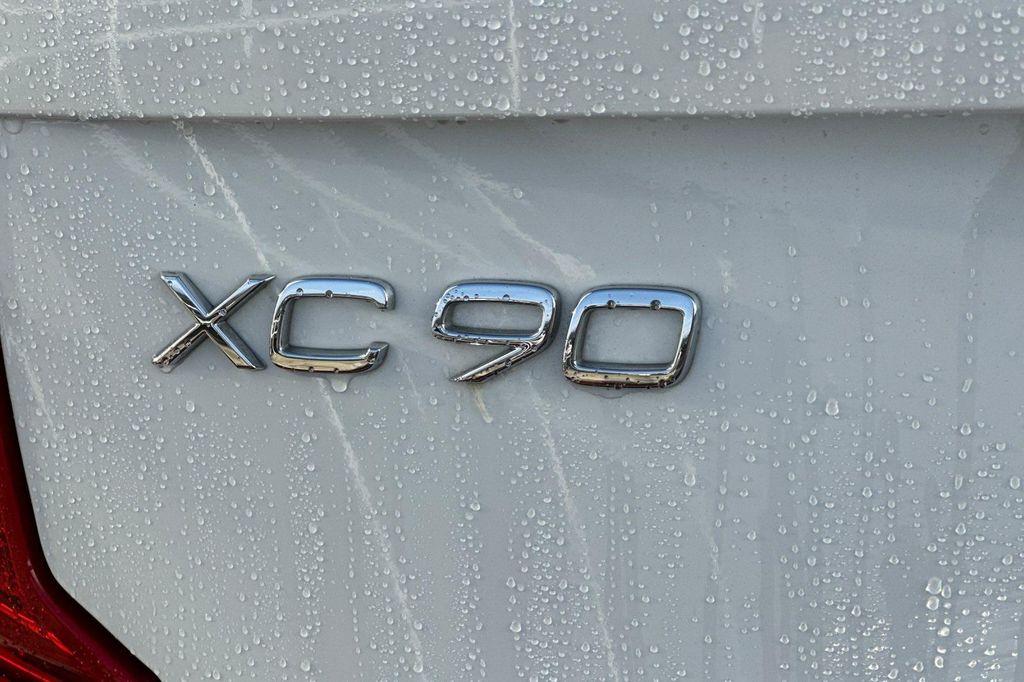 used 2023 Volvo XC90 car, priced at $39,288