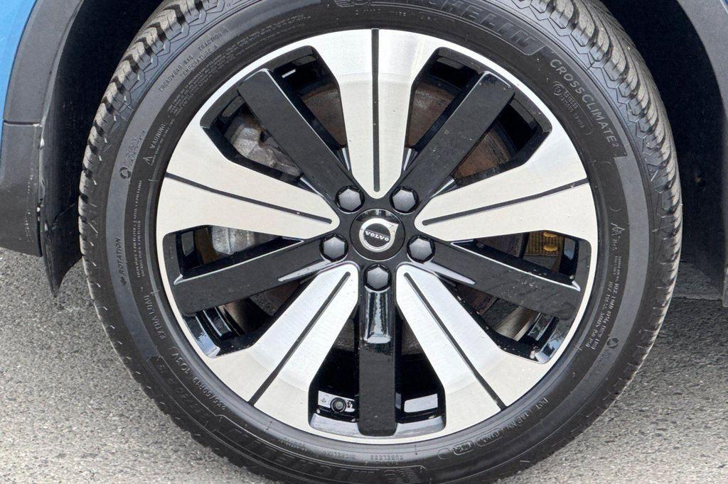 used 2023 Volvo C40 Recharge Pure Electric car, priced at $23,599