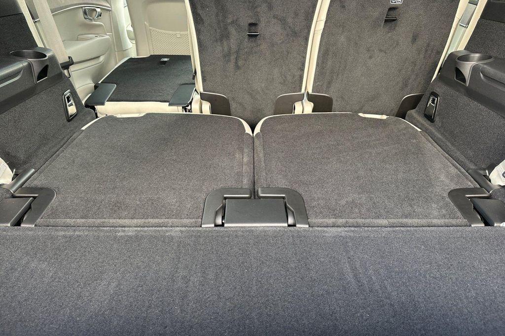 new 2026 Volvo XC90 Plug-In Hybrid car, priced at $85,625
