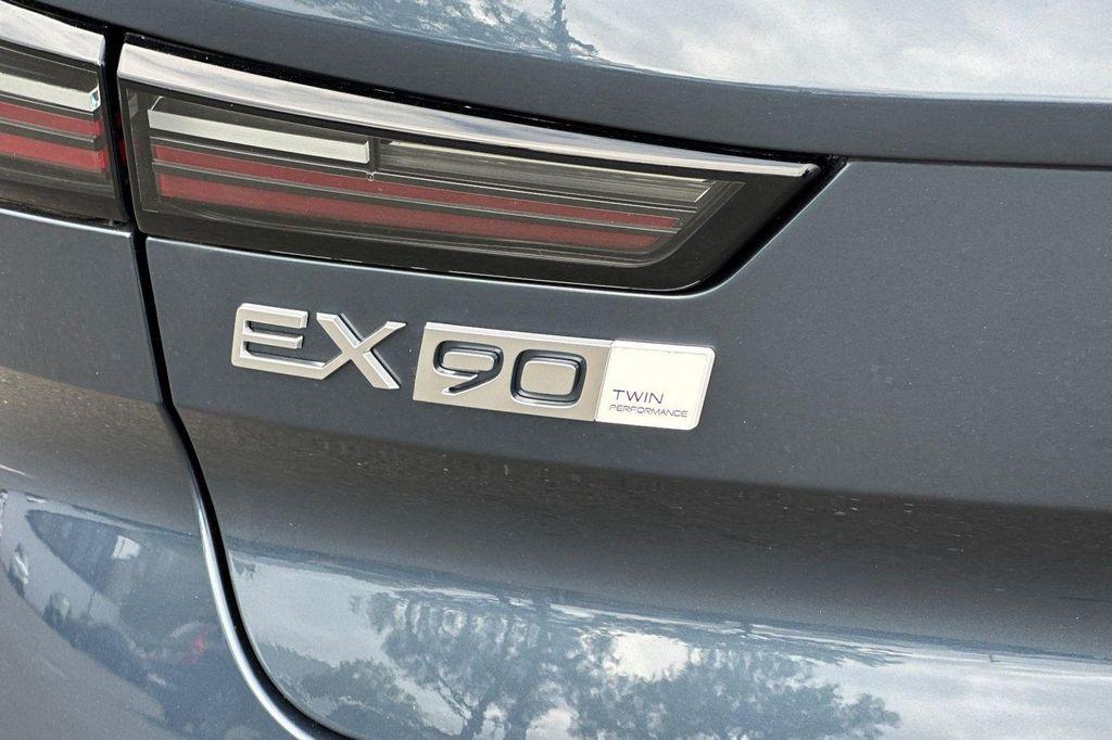 new 2025 Volvo EX90 car, priced at $93,840
