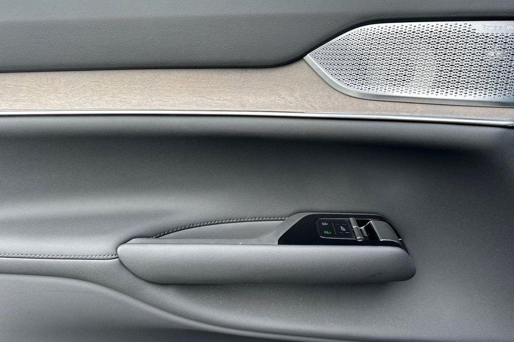 new 2025 Volvo EX90 car, priced at $93,840