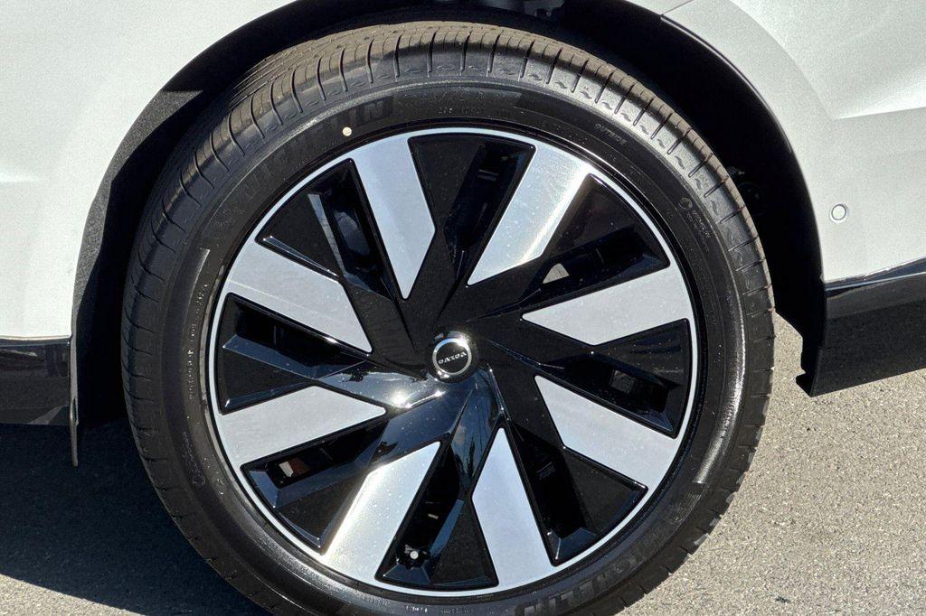 new 2026 Volvo EX90 car, priced at $92,080