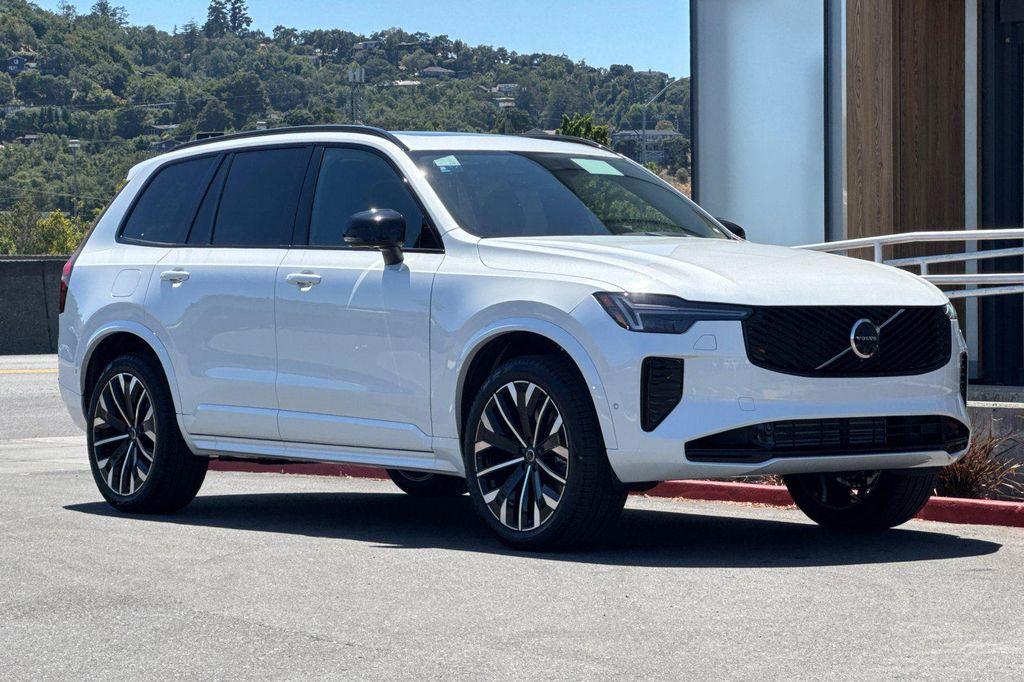 new 2026 Volvo XC90 Plug-In Hybrid car, priced at $87,520