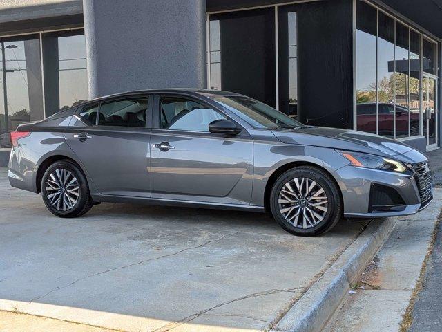 used 2025 Nissan Altima car, priced at $20,020