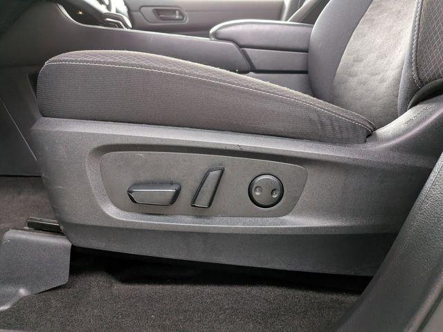 used 2025 Nissan Pathfinder car, priced at $27,799