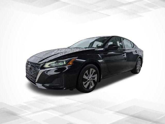 used 2023 Nissan Altima car, priced at $17,998