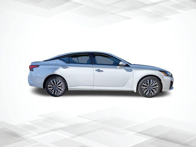 used 2023 Nissan Altima car, priced at $23,997