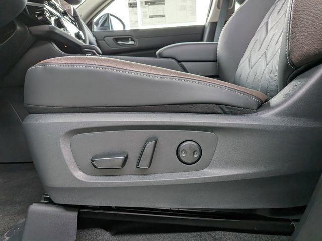 new 2026 Nissan Pathfinder car, priced at $45,735
