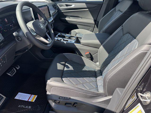 new 2026 Volkswagen Atlas Cross Sport car, priced at $53,694