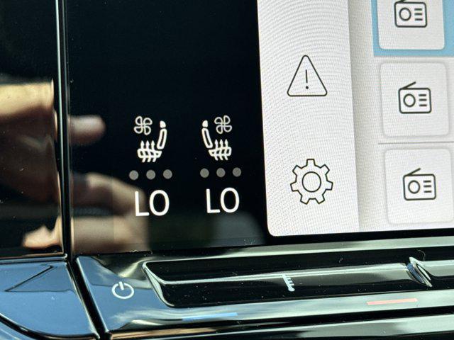 new 2026 Volkswagen Atlas car, priced at $48,181