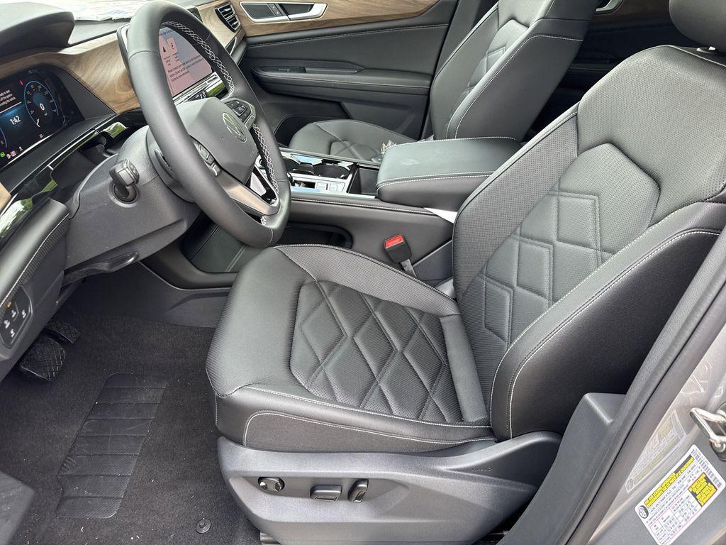 new 2026 Volkswagen Atlas car, priced at $48,336